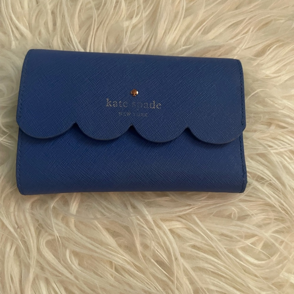 Kate Spade Scallop Wallet